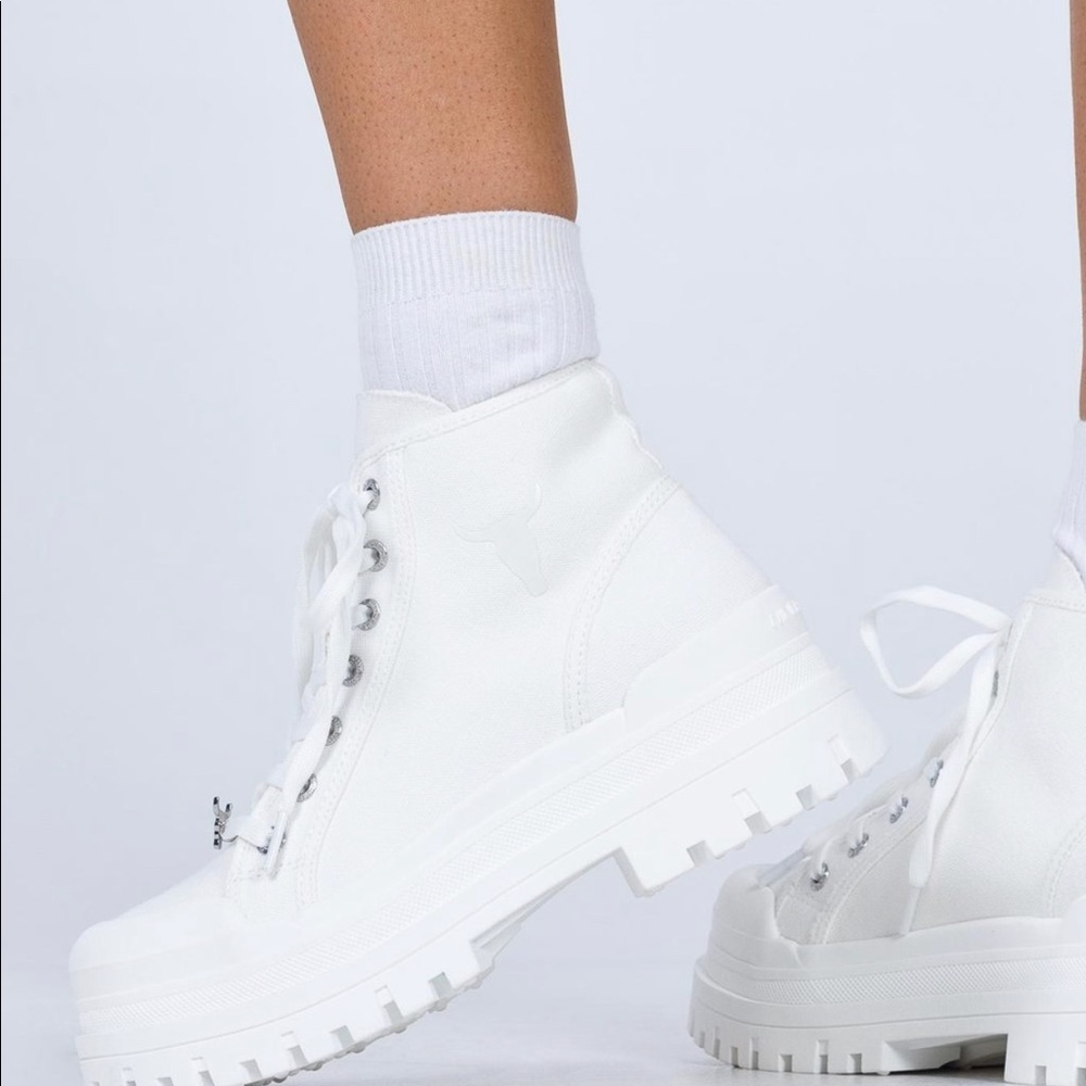 Windsor Smith Deserve Boot White